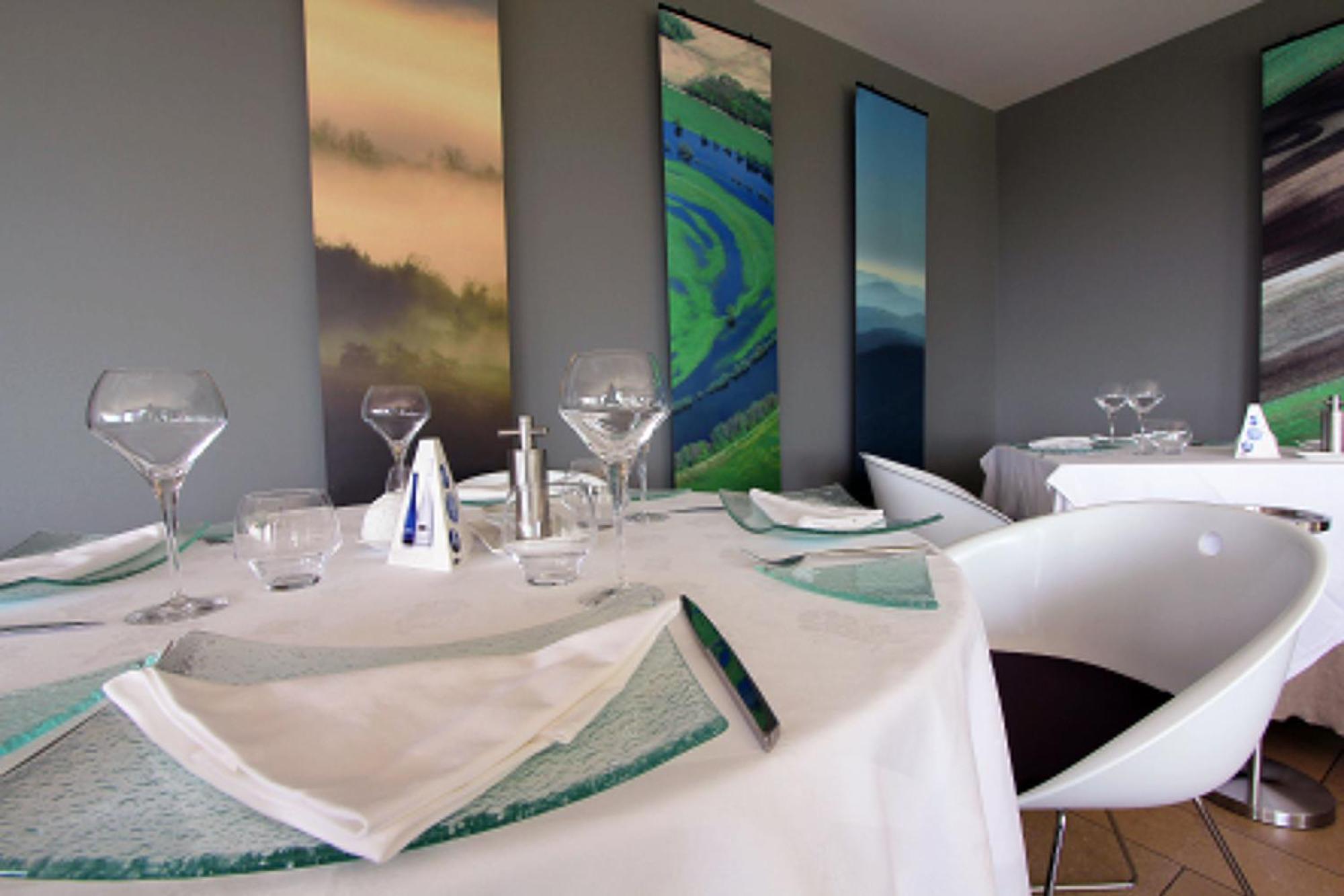 Hôtel Restaurant La Montagne De Brancion Martailly-lès-Brancion Restaurante foto