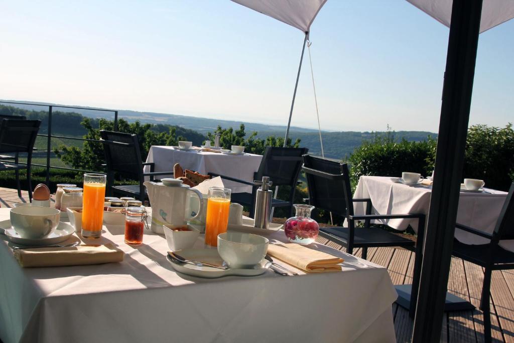 Hôtel Restaurant La Montagne De Brancion Martailly-lès-Brancion Restaurante foto